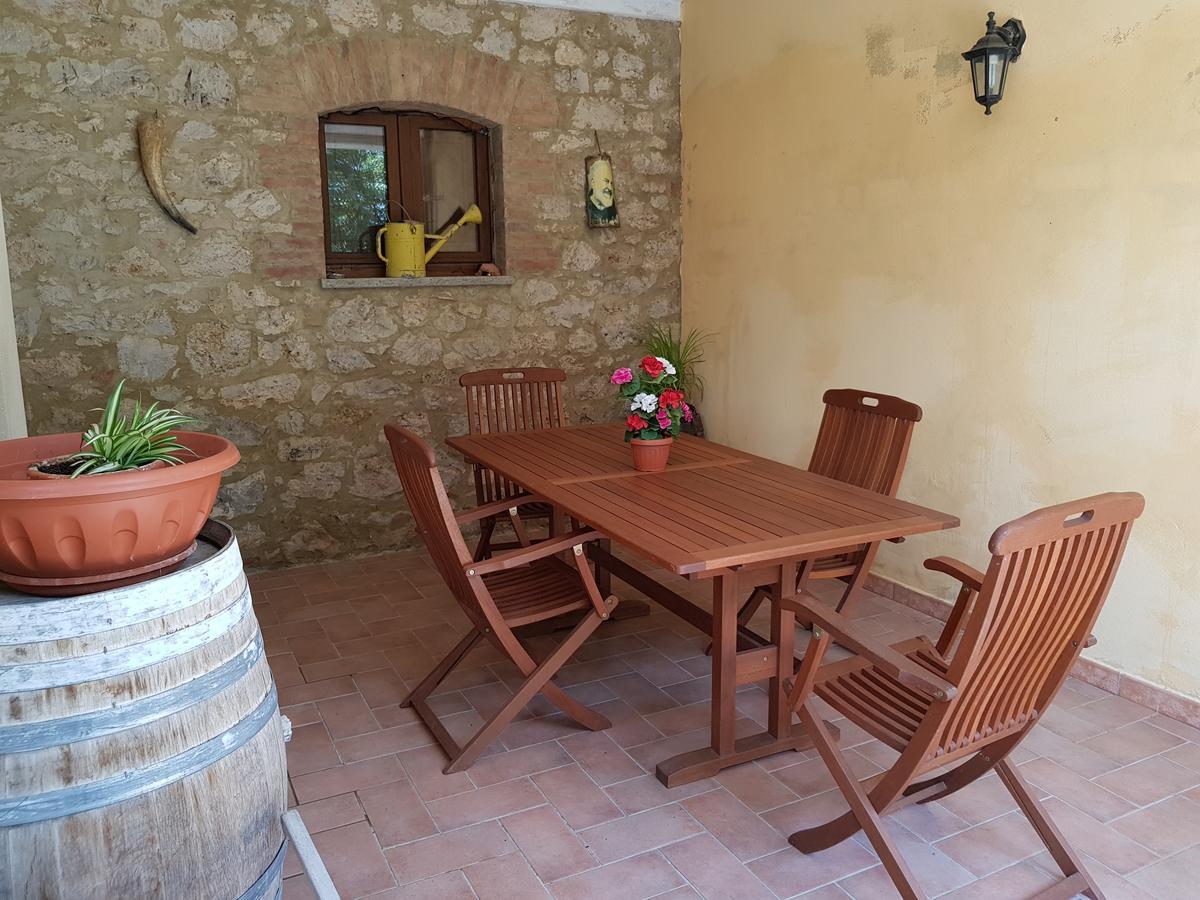 Agriturismo Bio Le 4 Stagioni Porrona Exterior photo